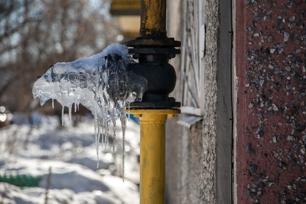 Preventing Frozen Pipes During Harsh Winters